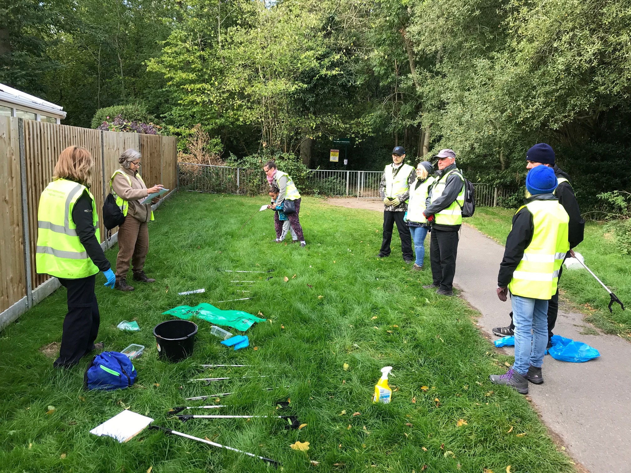 Successful litter pick Friends of Fox Hill
